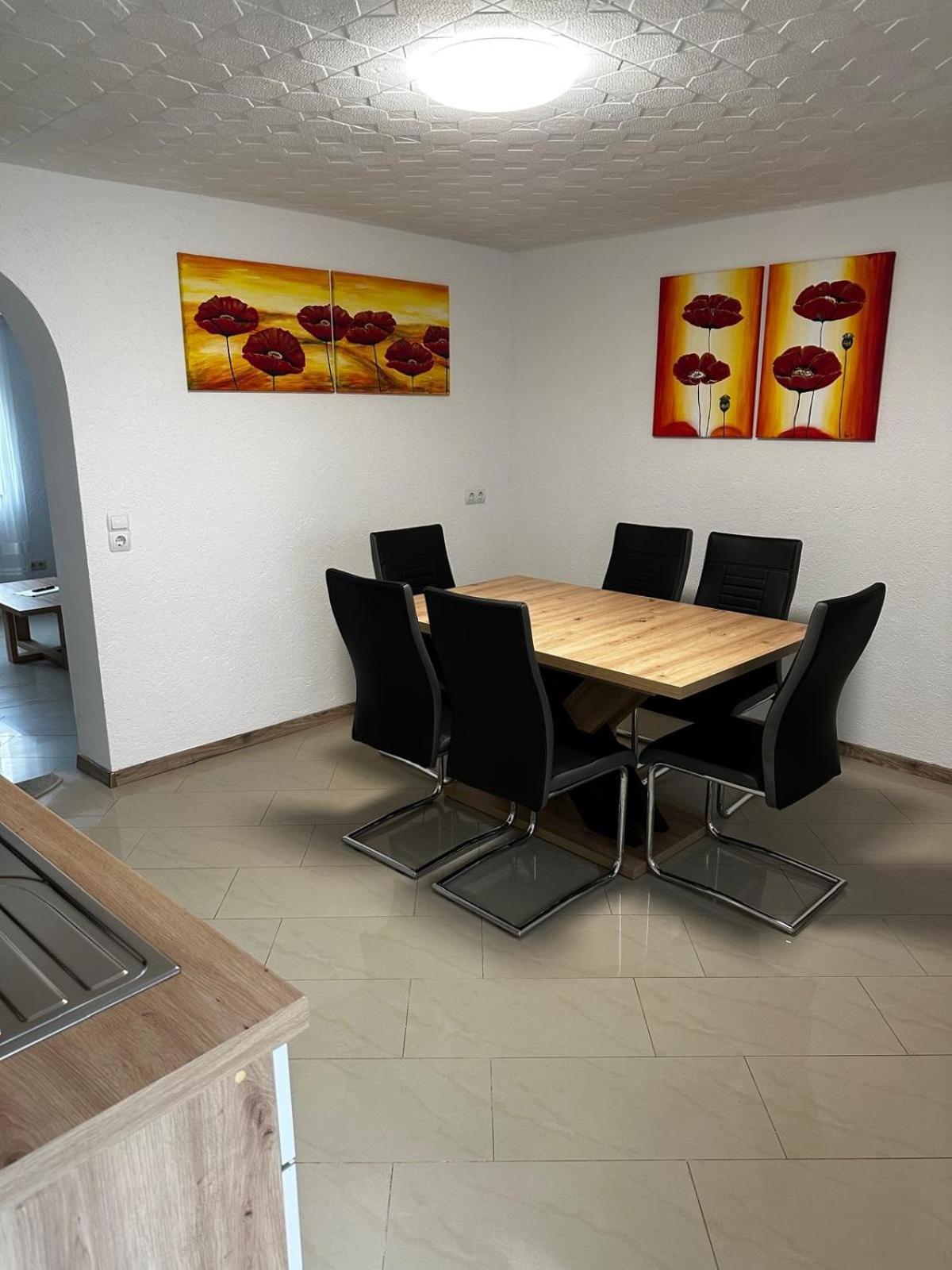 Kraichgau # 2 Ferienwohnungen In Einem Haus Mit Ebk, Wlan, Monteurzimmer, Self-Check-In Ittlingen 外观 照片